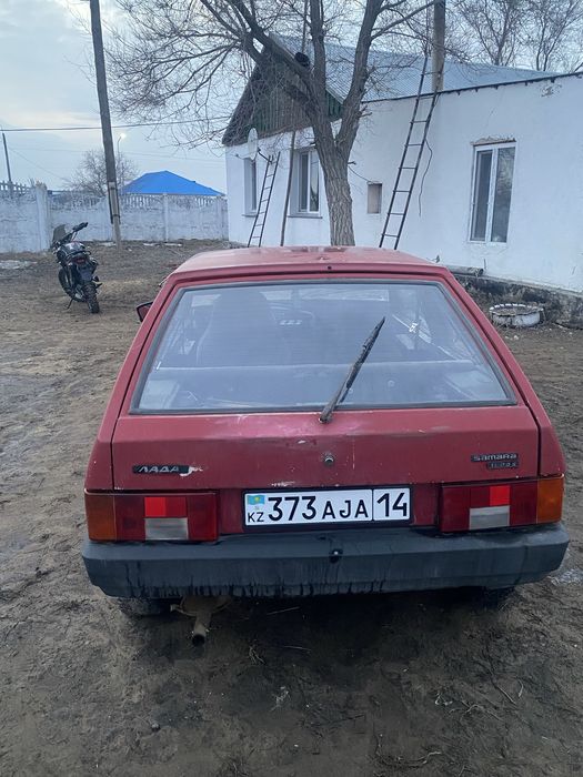 Машина ваз /2108