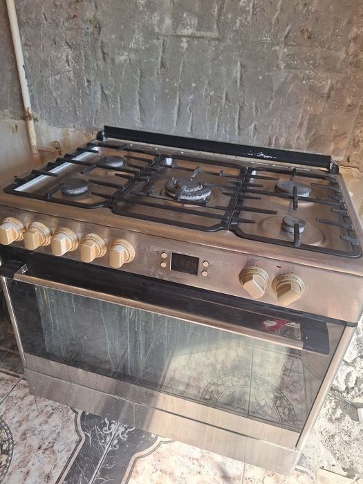 Gaz plita BEKO...