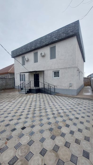 Продам 2-ух этажный дом в 18мкр