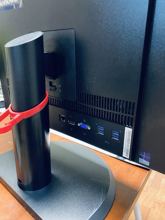 Продам моноблок сенсорный