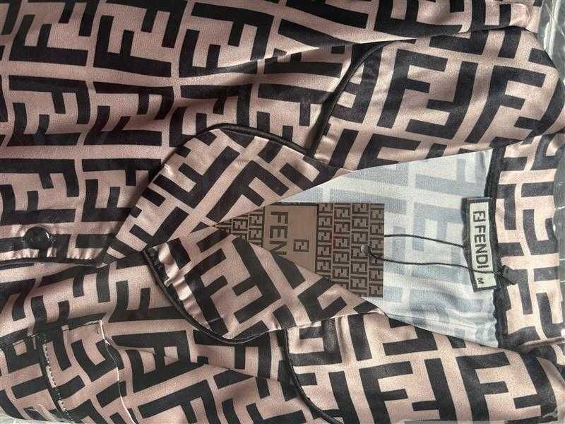 Дамски сатенени пижами