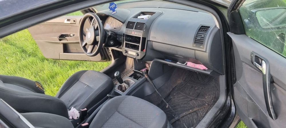 Usa VW Polo 9n 2usi hatchback coupe usi stanga dreapta 2002-2010