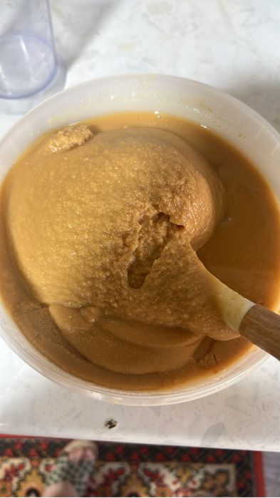 Қайнаған құрт сатылады.