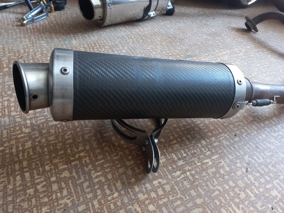 Yamaha R125 Генерация MIVV Carbon