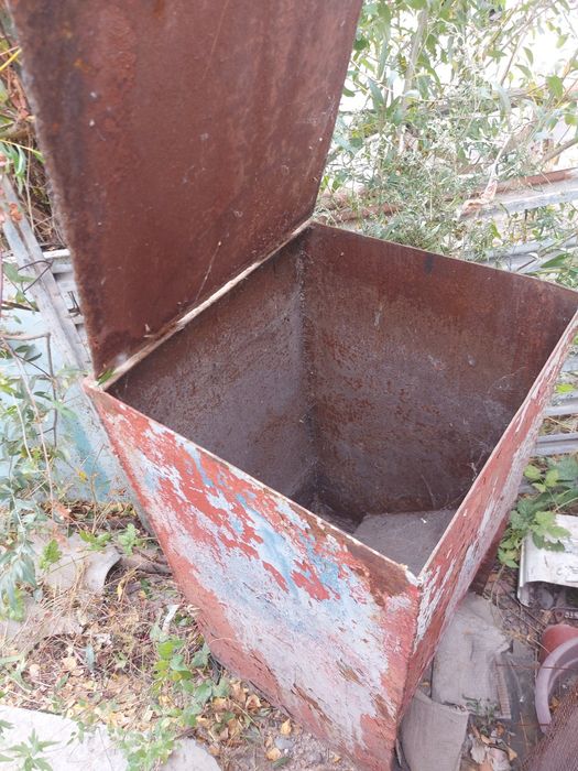 Железный ящик...