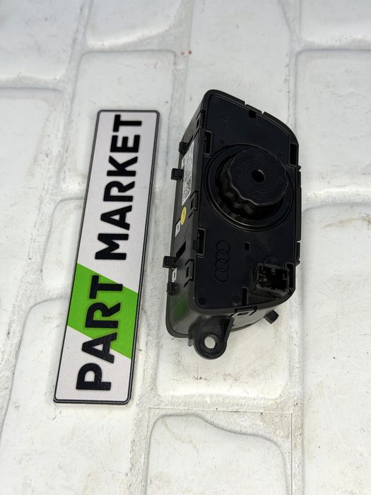 Ключ фарове AUDI A4 B9 Q7 4M 4M0941531AB