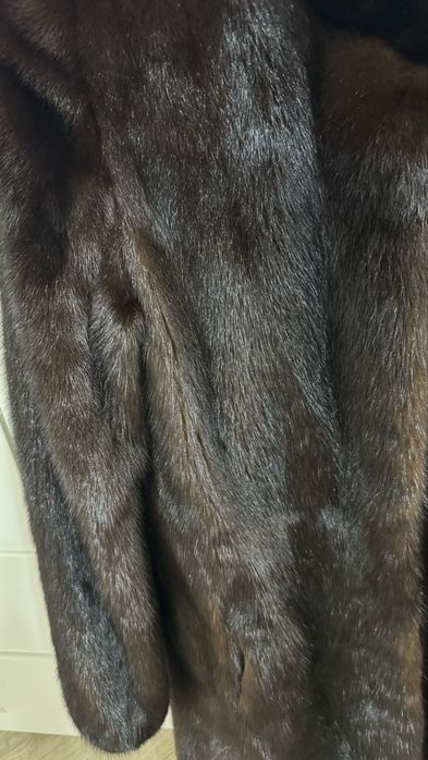 Продам шубу норковую