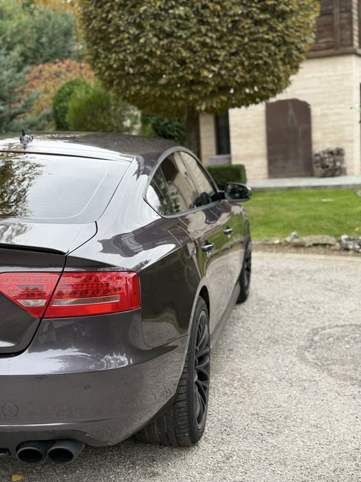 продавам Audi A5 Sportback