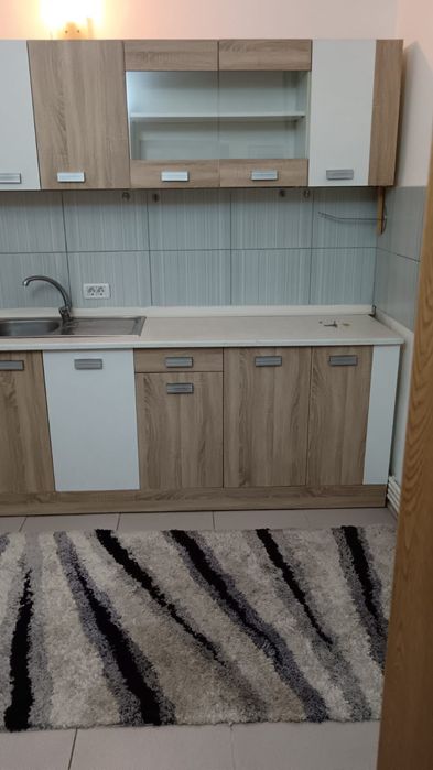 PARTICULAR Ofer spre închiriere garsoniera, zona centrala