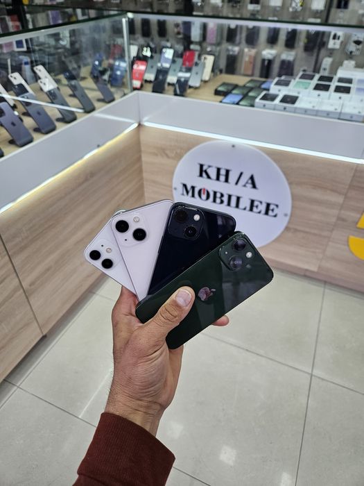 Iphone 13 mini.       .