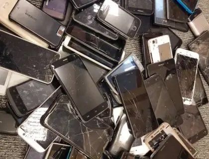 Lot telefoane  defecte recilcare