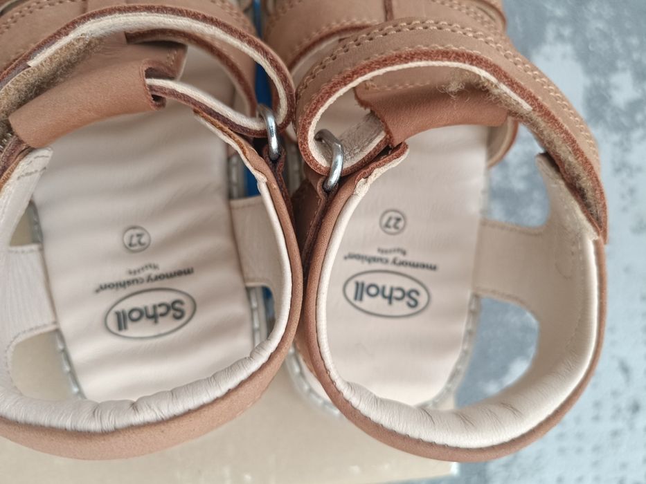 Нови! Сандали scholl