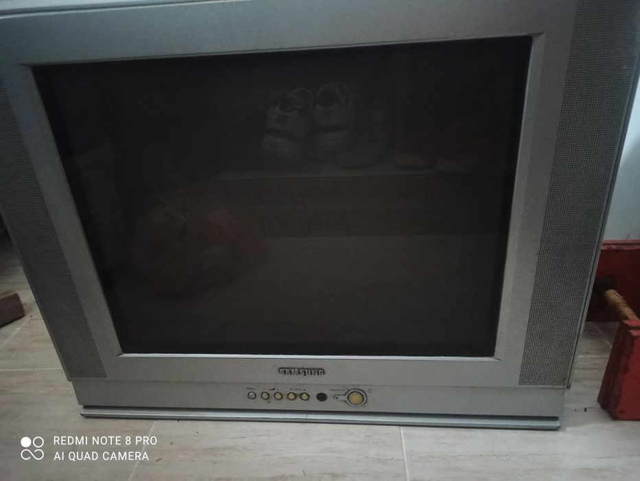 Телевизор старый