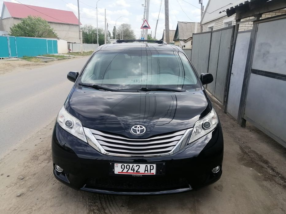 Продам авто Taiota Siena 2015 г. Объем 3,5 л.  В