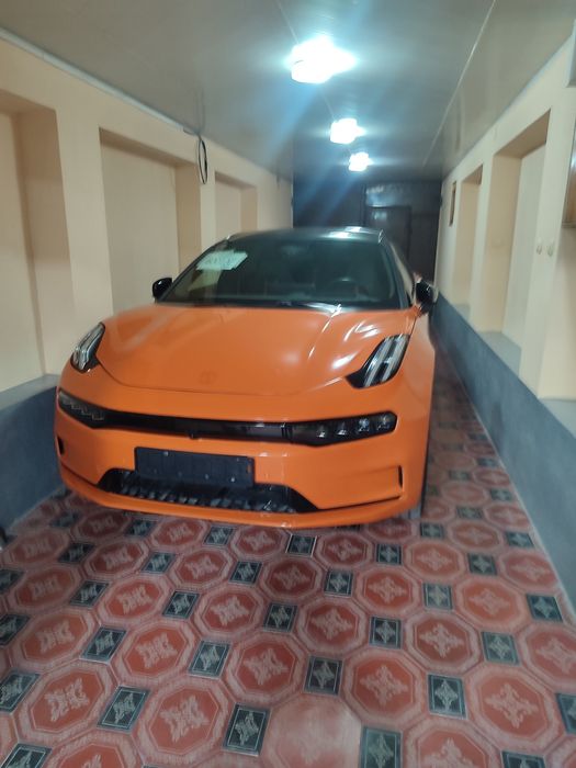 Zeekr 001 YOU Edition AWD 100 kWh 2 двигателя 544л.с. (2023г)