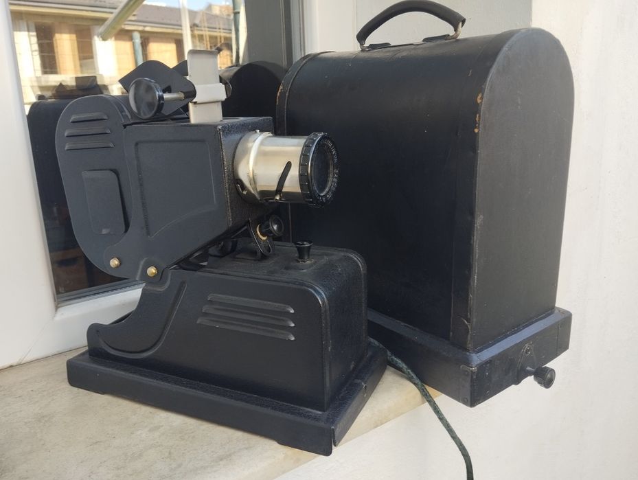 Руски прожекционен апарат