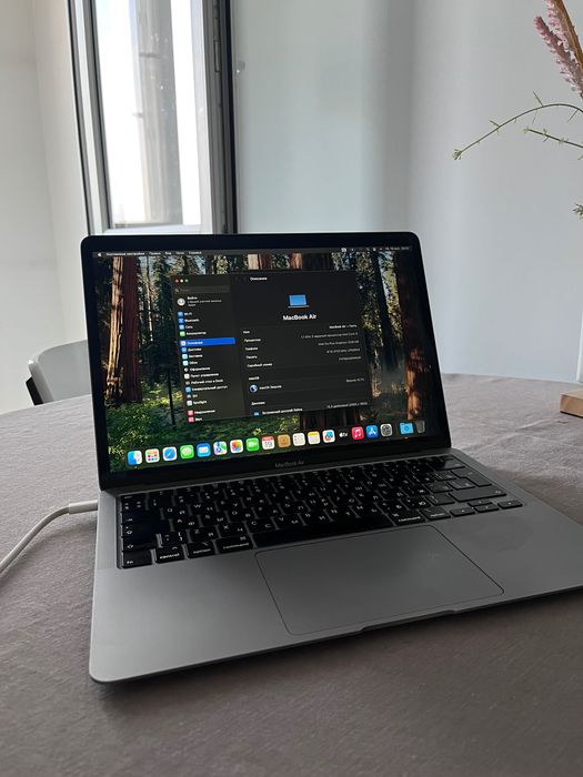 MacBook Air 13″ Retina 2020 / Intel Core i3 / 8 ГБ