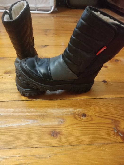 Ботуши    MONETA