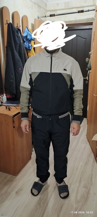 Продам Спортивный костюм