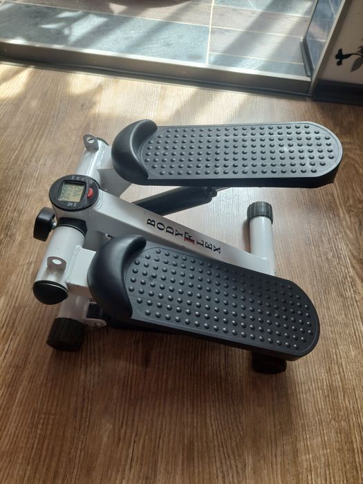 Продавам мини степер BodyFlex