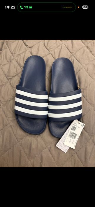 Papuci adidas!!sunt noi nepurtati