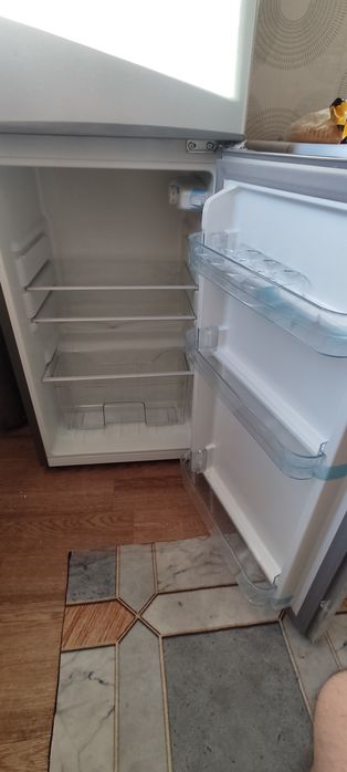 Холодильник продам
