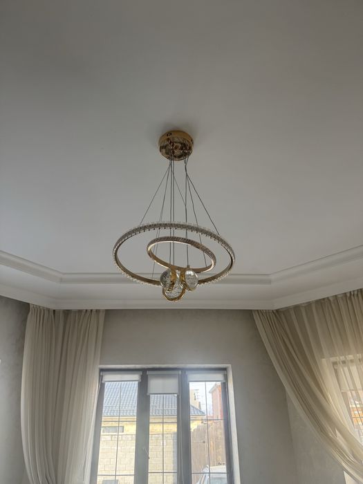 Люстра состояние идеальное