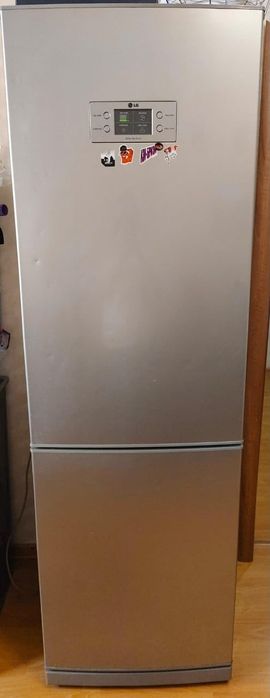 Продам холодильник LG