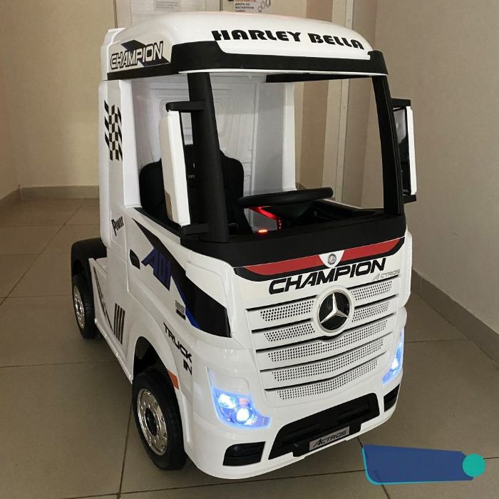 Акумулаторен КАМИОН Mercedes ACTROS Licensed 2X12V батерия, с меки