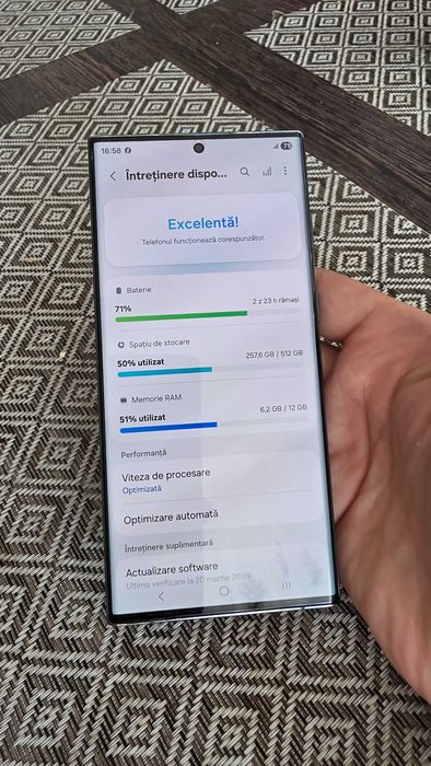 Vând Samsung S22 ultra 5G cu memorie de 512 GB