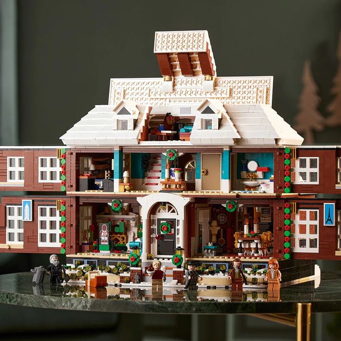 LEGO 21330 Сам вкъщи LEGO Ideas Home Alone 21330