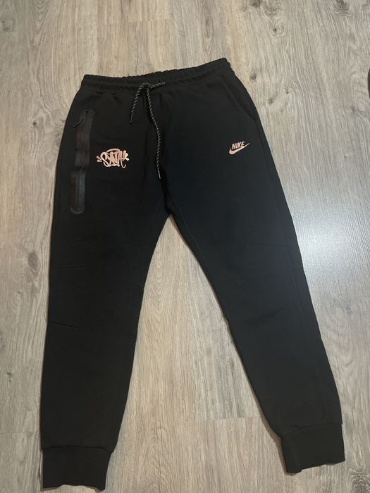 Syna World Nike tech долнище