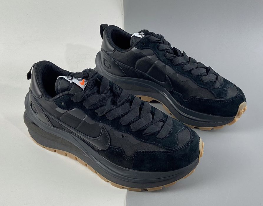 Нови мъжки маратонки Sacai x Nike VaporWaffle black