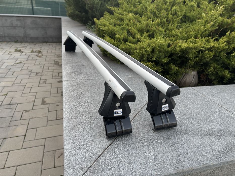 Алуминиеви греди Cruz за автомобили без рейки на тавана