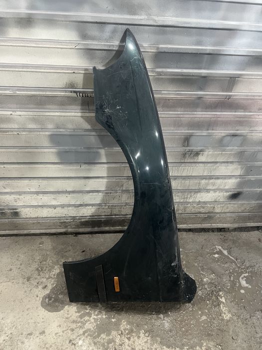 Bmw 5 Е39 Продам левое переднее крыло