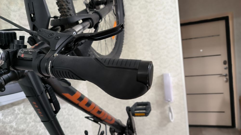 Велосипед Giant M