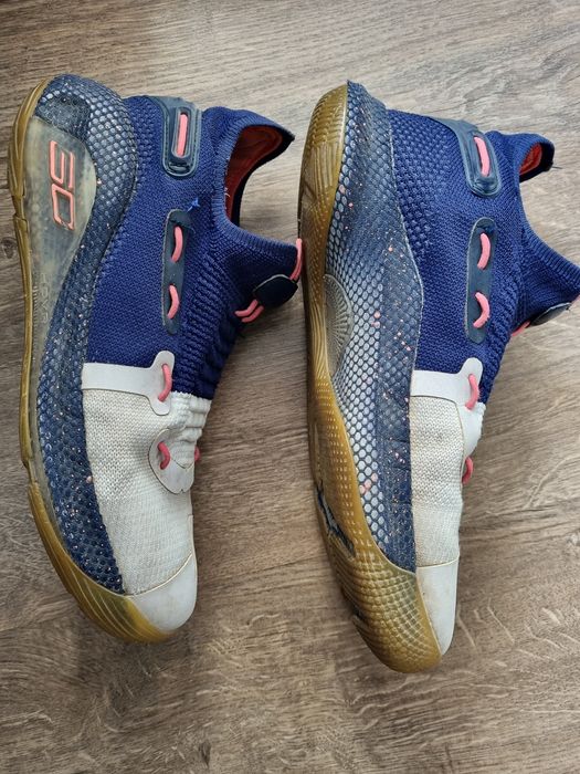 Кроссовки баскетбольные