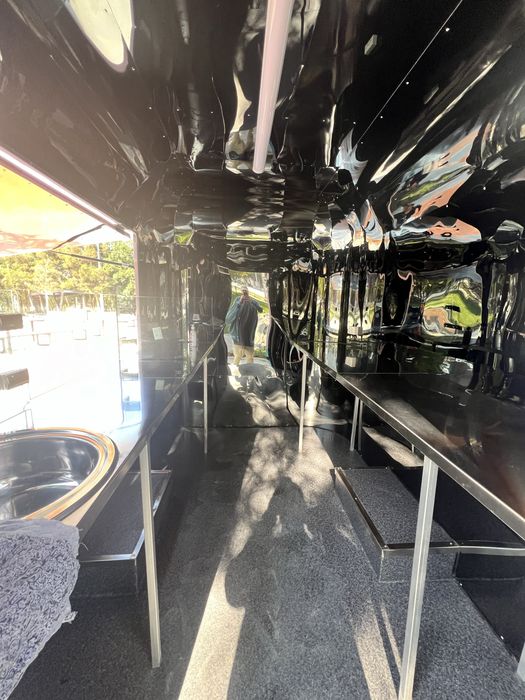 Продается фудтрак состояние новый размер 1,6-2м