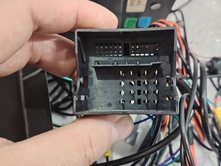 Мултимедия  за Пежо 508