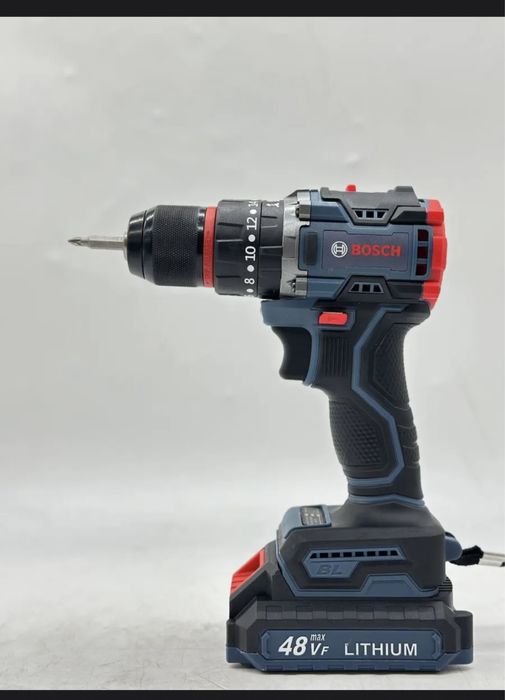 Шуруповерт бес щеточный  Bosch новые