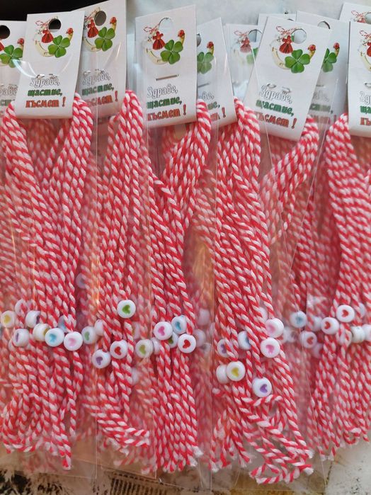 НАЙ-НИСКИТЕ ЦЕНИ!Мартеници снопчета по 10 бр.