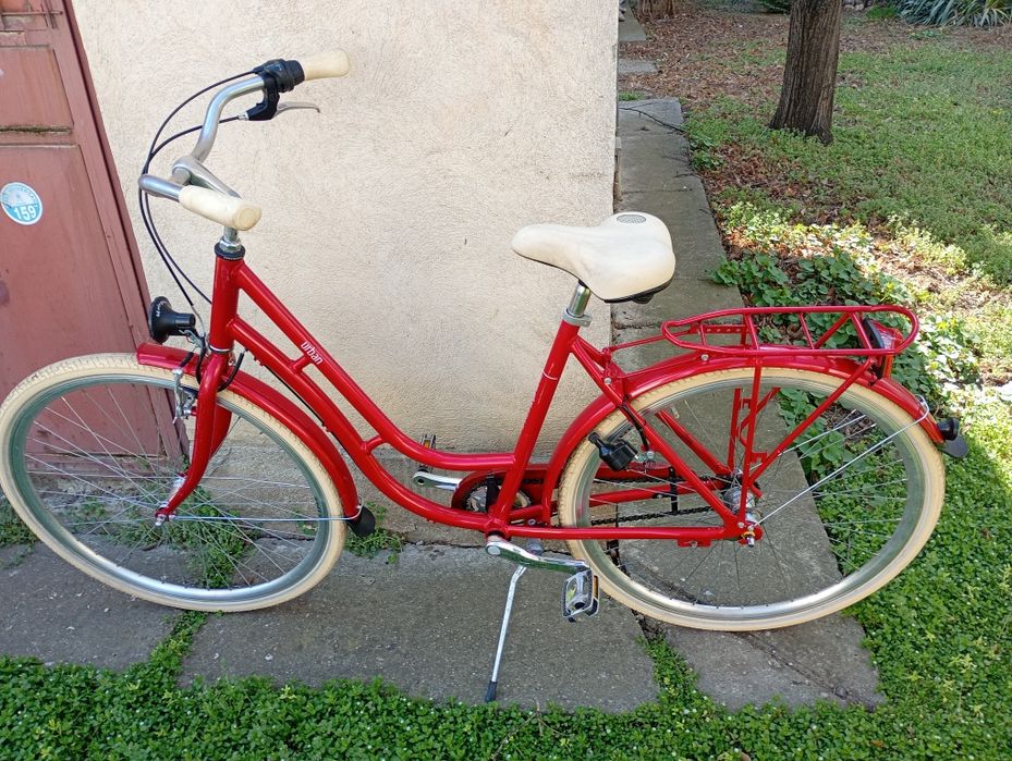 Vând bicicletă pe 28 (damă)