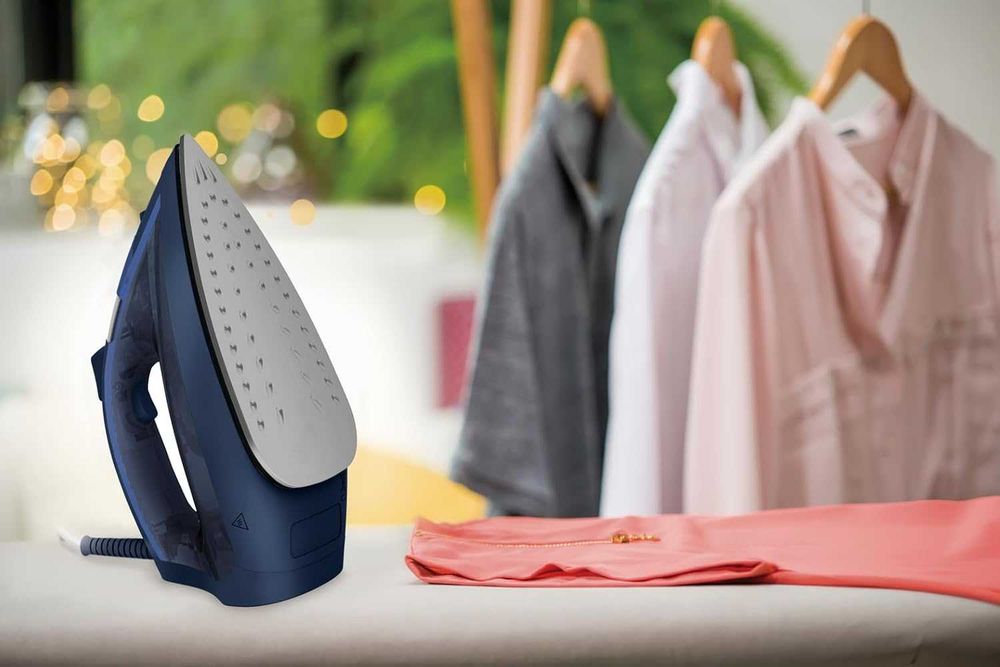 Tefal Virtuo FV 1713 ютия, на сухо, на пара, компактна, 2000 W, Син