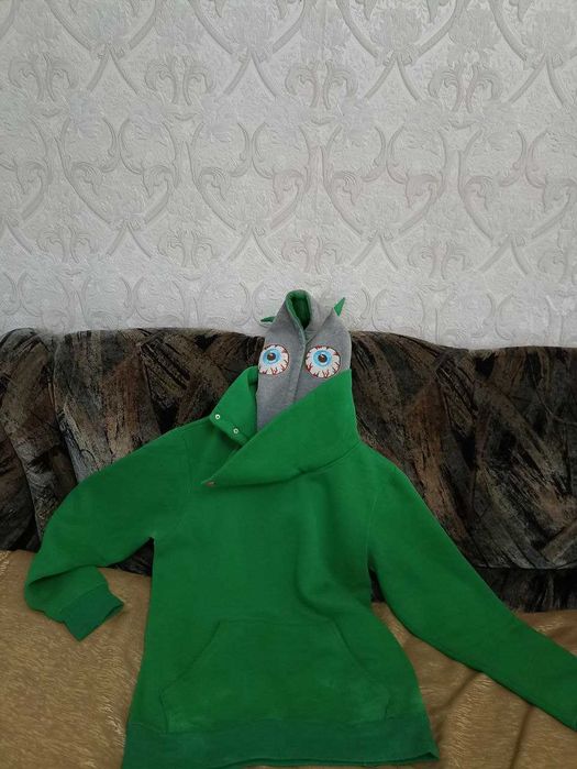 Продается кофта худи