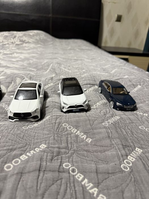 Игрушечные машинки