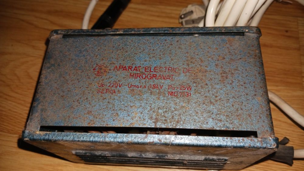 Pirogravura și desen