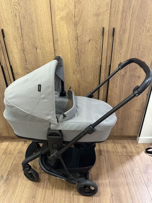 Продам коляску easywalker Charley 2в 1