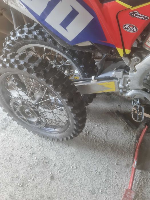 Suzuki rmz 250 . 2012  foarte bine intreținut, schimb cu wv t4
