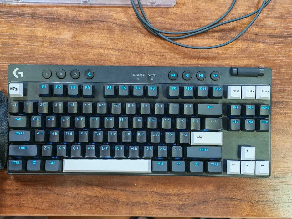 Logitech PRO X TKL LIGHTSPEED klaviatura