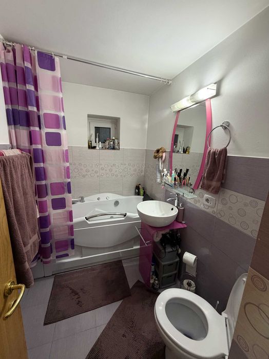 Apartament 4 camere Targoviste